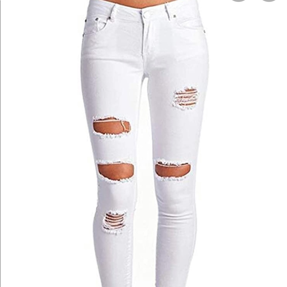 Fashion nova white skinny jeans